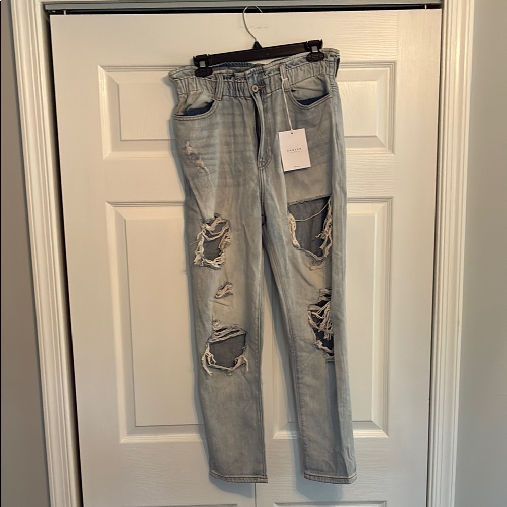Light Wash Paperbag Mom Jeans
